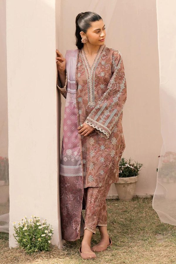 lawn clothing brands in Pakistan